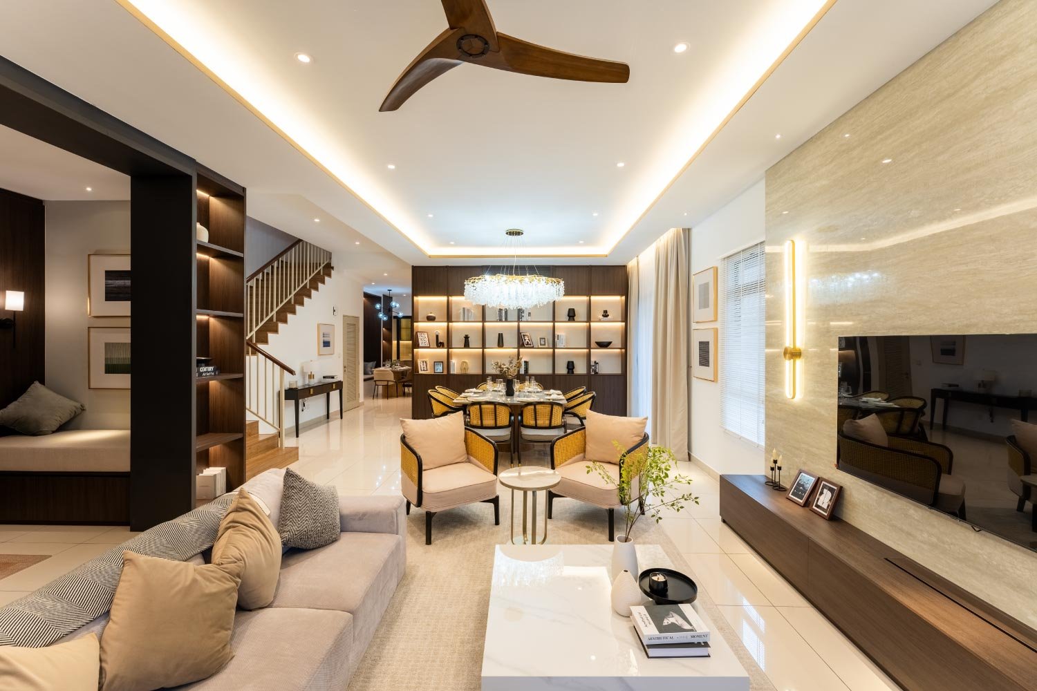 Arawani-showunit-1-livinghall